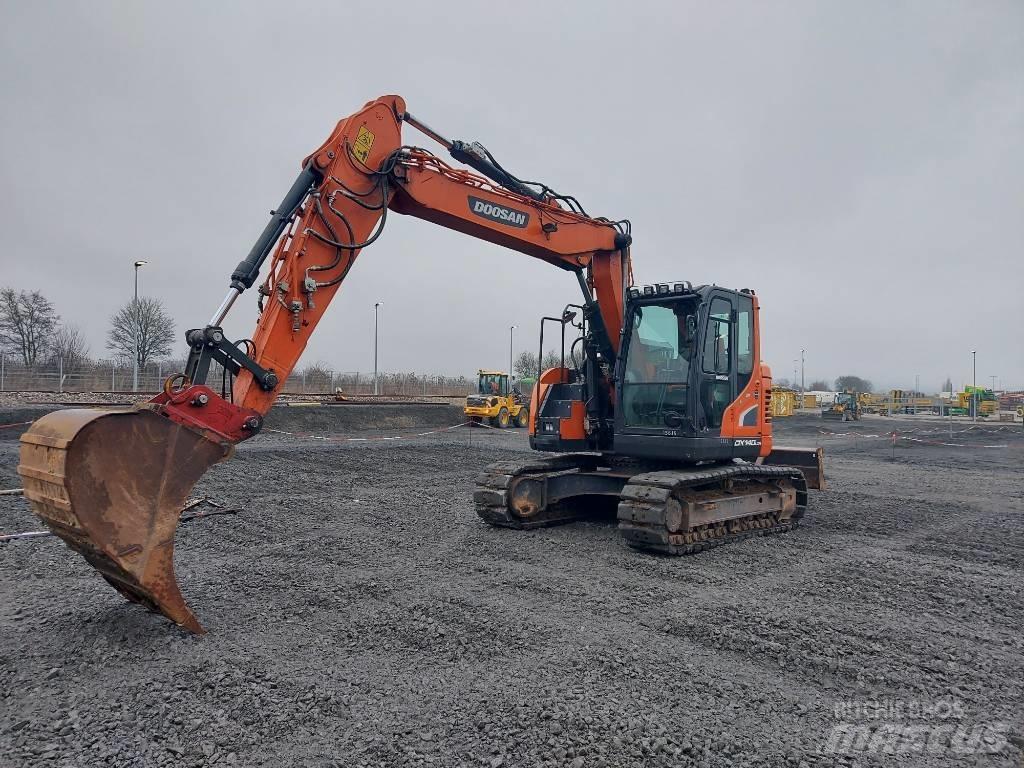 Develon DX 140 LCR-5 履带挖掘机