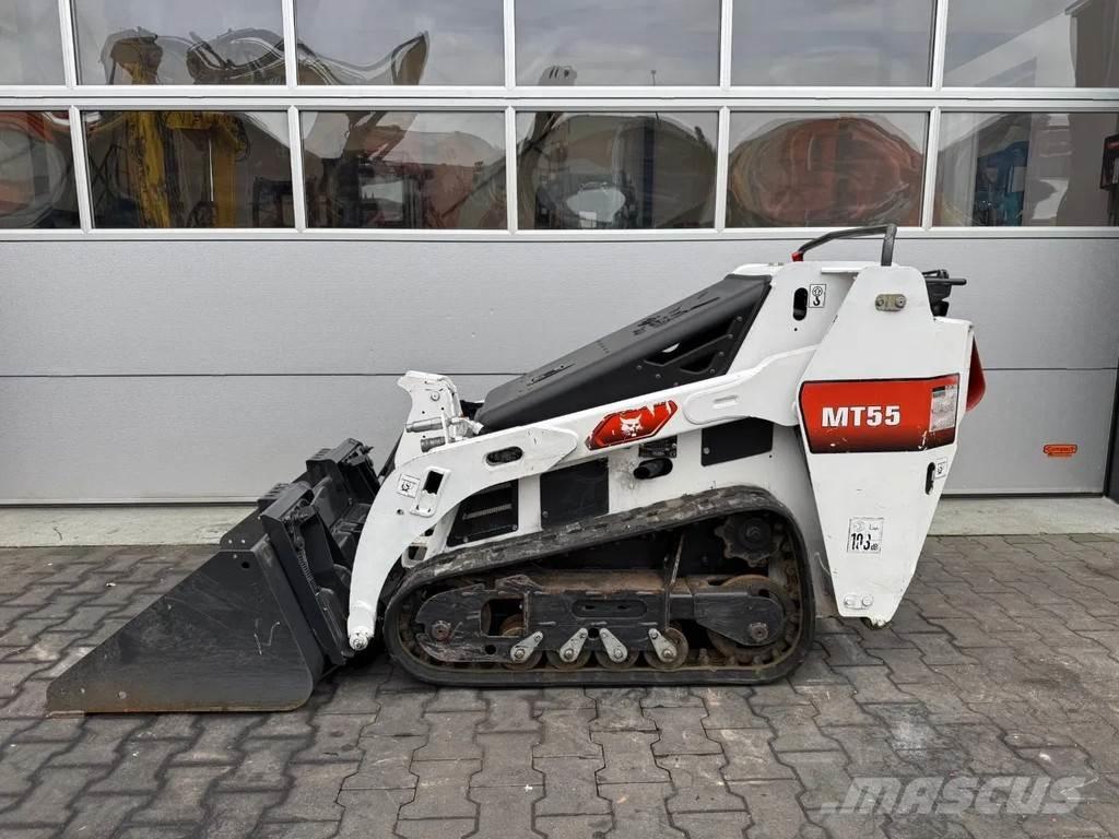 Bobcat MT55 滑移装载机
