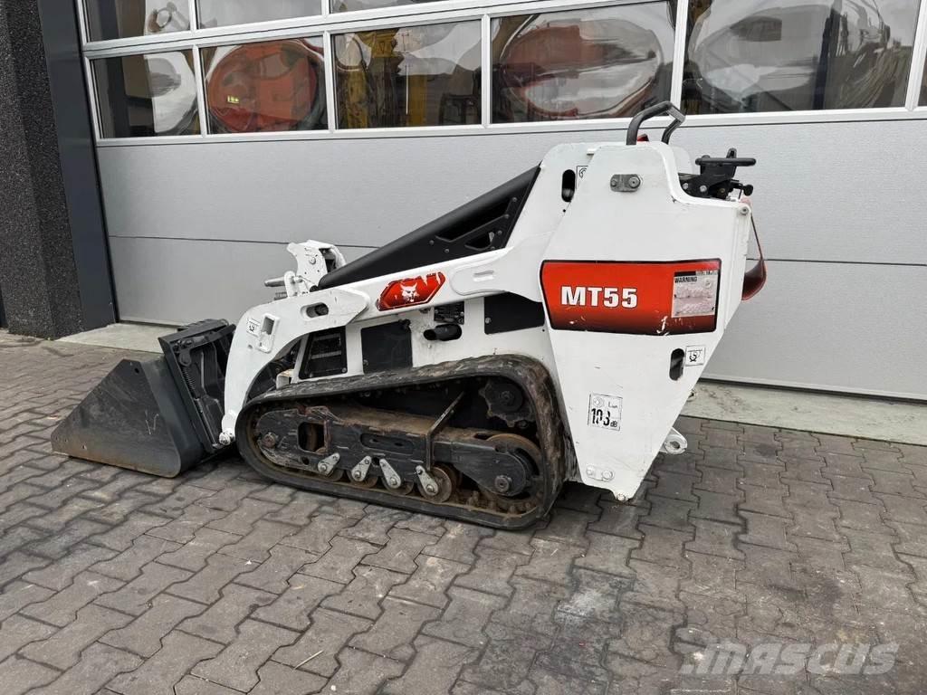 Bobcat MT55 滑移装载机