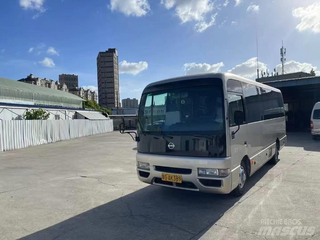 Nissan Civilian 公路客运汽车