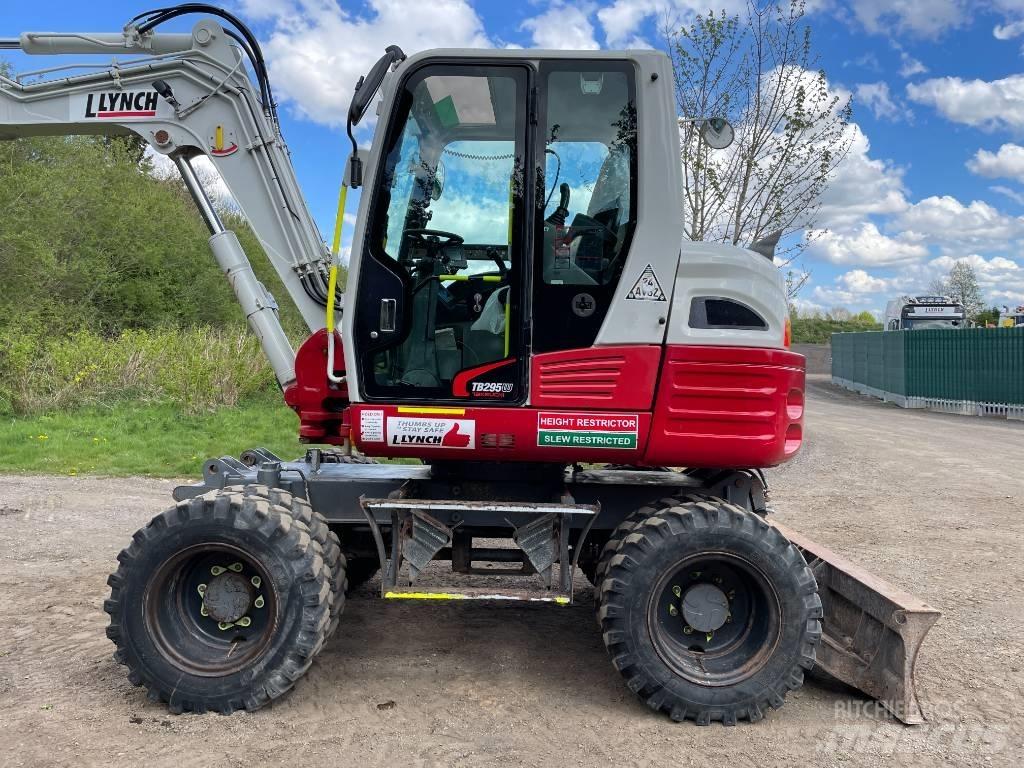 Takeuchi TB 295 W 轮式挖掘机