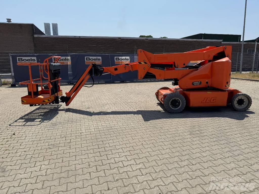 JLG E400AJPN 曲臂高空工作平台
