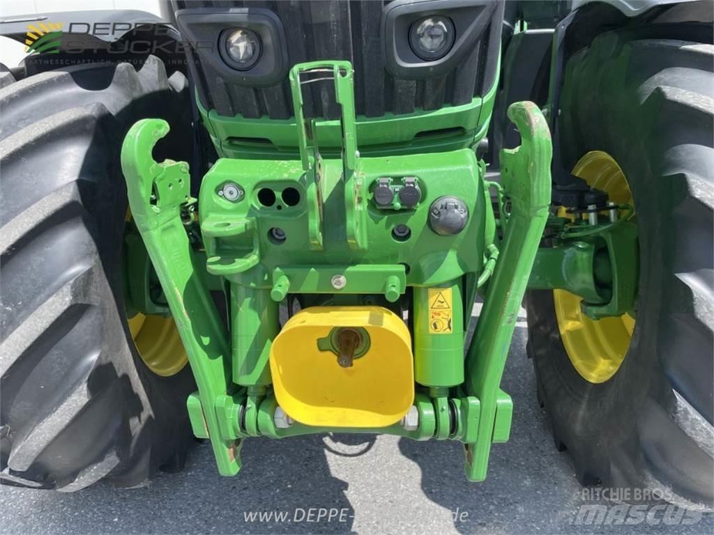 John Deere 6230R 拖拉机/农用车