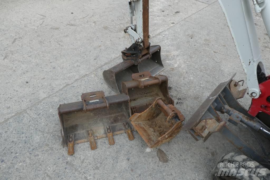 Takeuchi TB 210 R 小型挖掘机