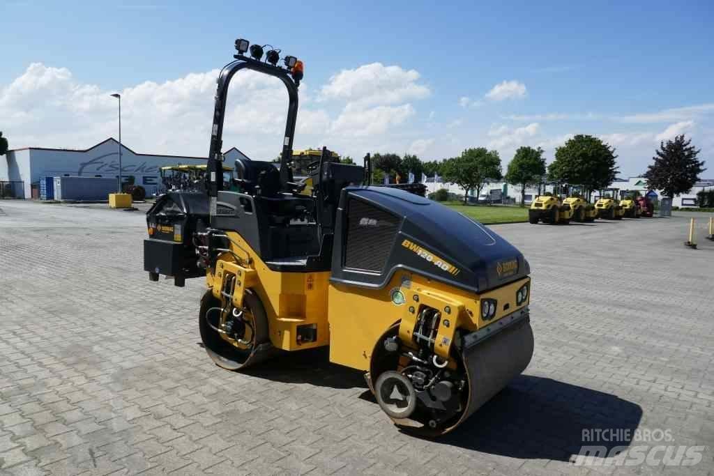 Bomag BW 120 AD-5 小型沥青摊铺机