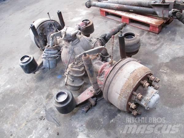 Mercedes-Benz 1217 轴