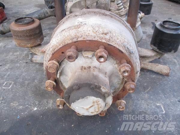Mercedes-Benz 1217 轴