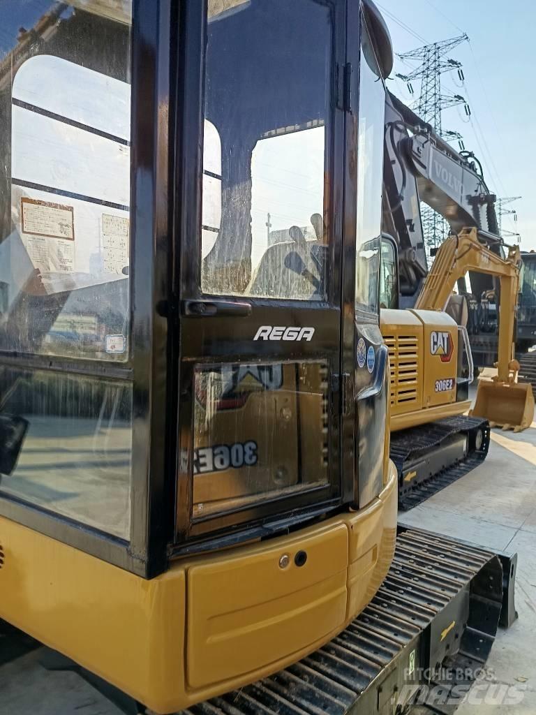 CAT 305 C CR 小型挖掘机