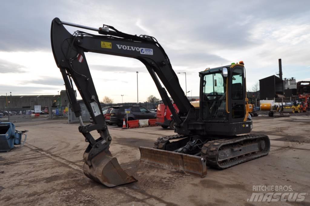 Volvo ECR 88 D 中型挖掘机