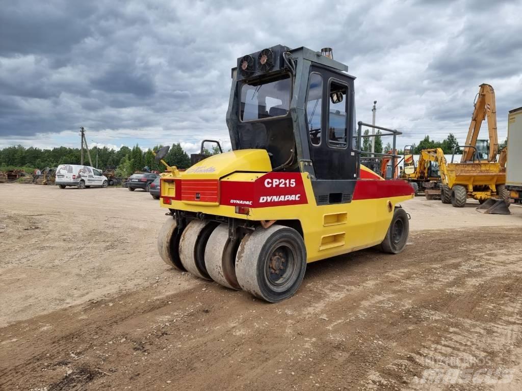 Dynapac CP 215 胶轮压路机