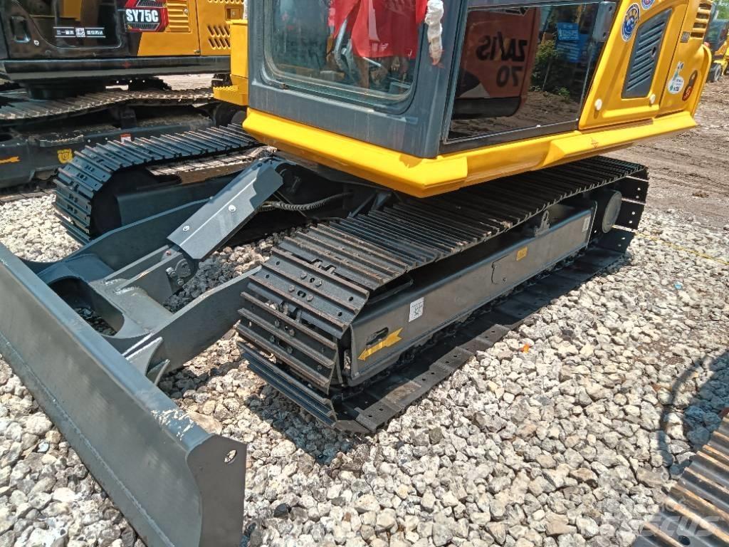 Komatsu PC 70 小型挖掘机