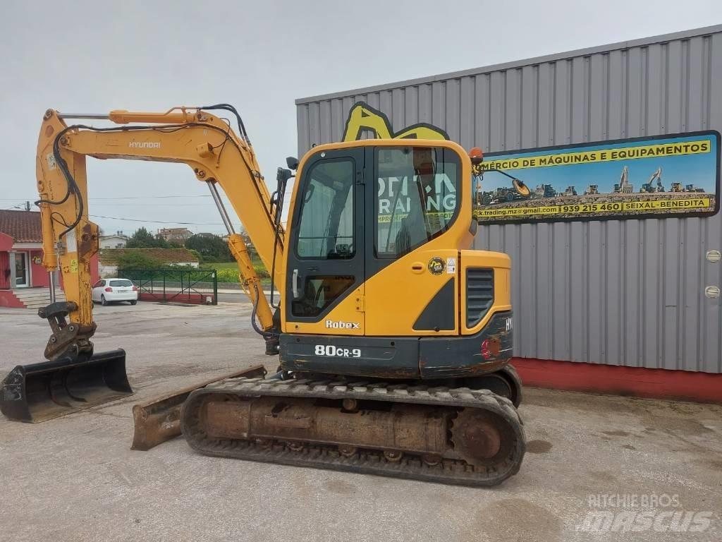 Hyundai R 80 CR 中型挖掘机