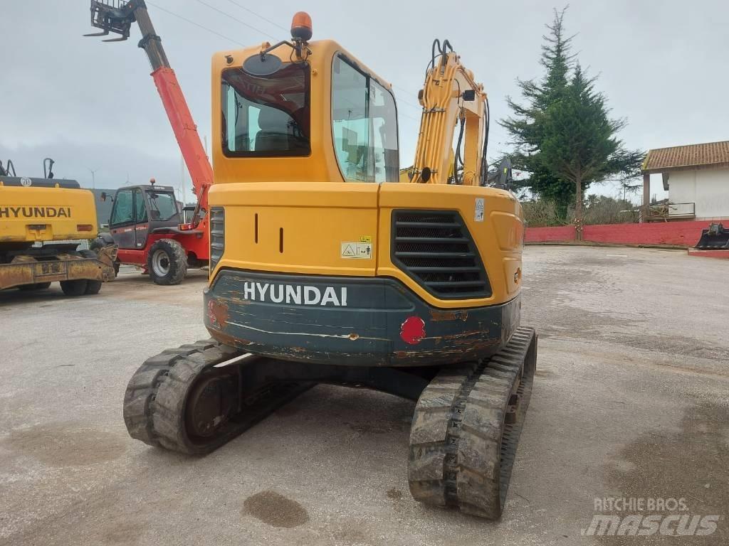 Hyundai R 80 CR 中型挖掘机