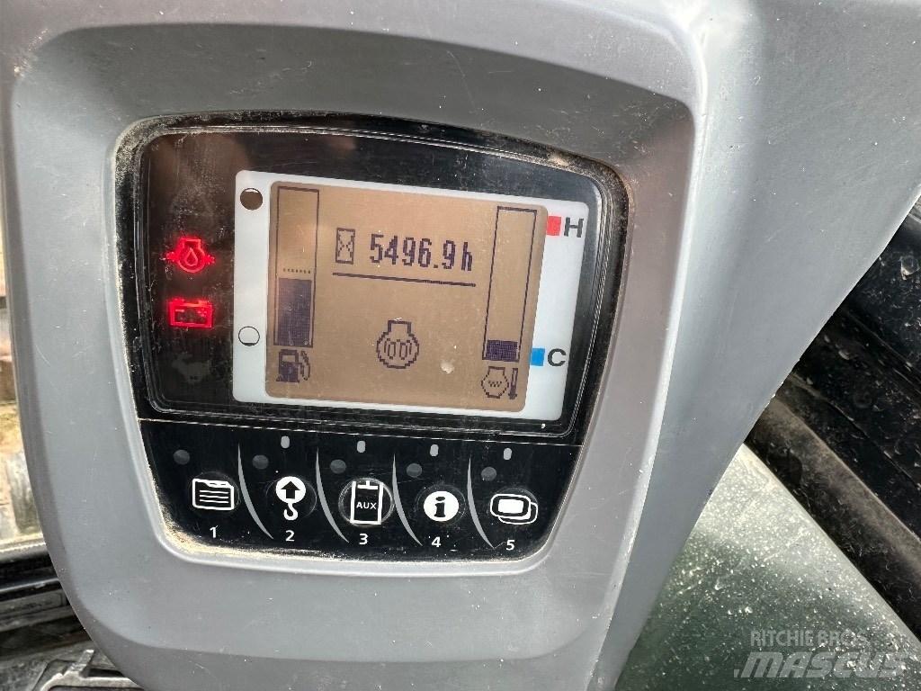 Kubota KX 048-4 小型挖掘机