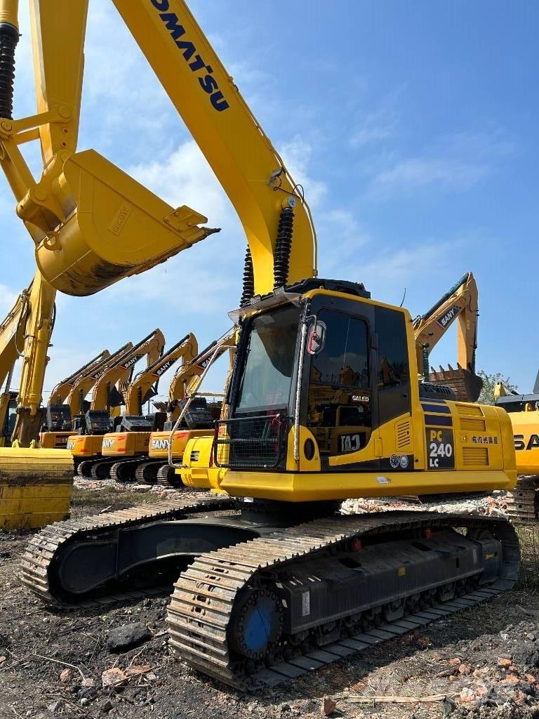 Komatsu PC 240 履带挖掘机