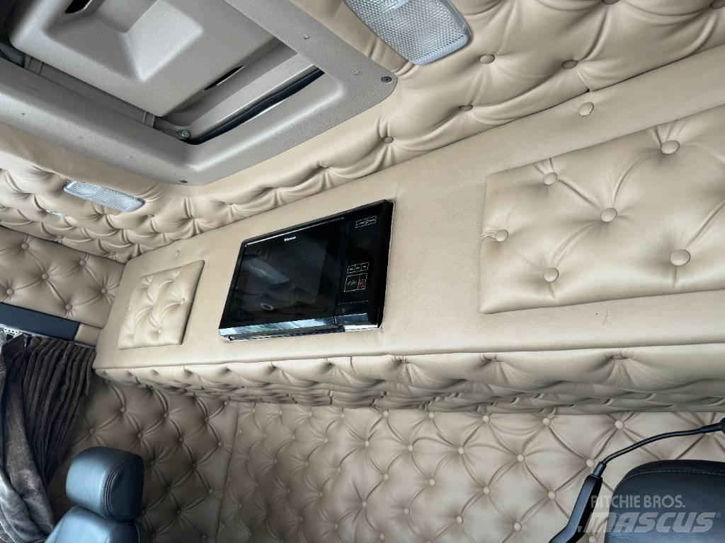 Scania R 520 LB8x4*4 工程吊钩车