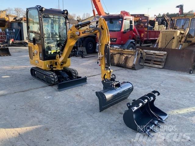 CAT 301.8 小型挖掘机