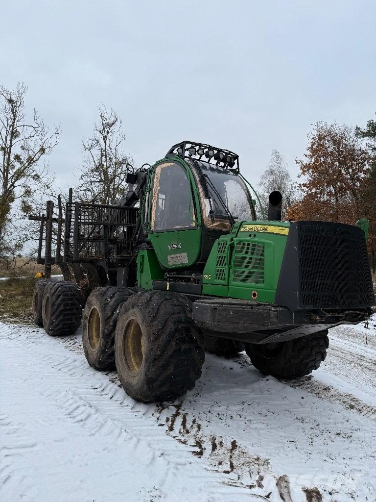 John Deere 1210 E 集运机