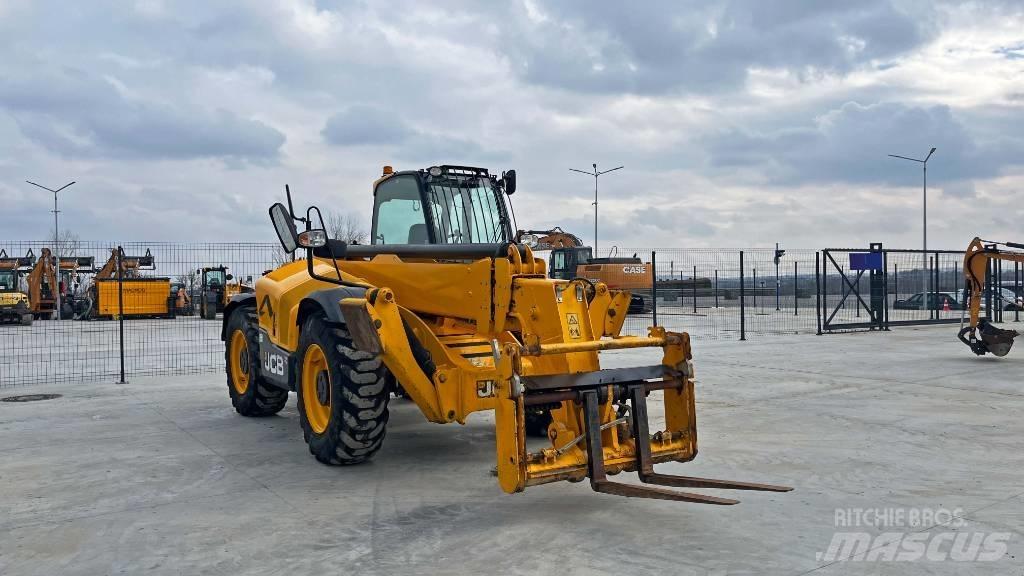 JCB 540-140 伸缩臂叉装车|叉装车