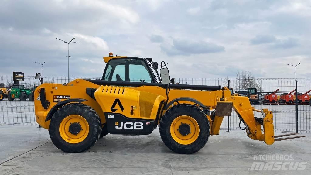 JCB 540-140 伸缩臂叉装车|叉装车