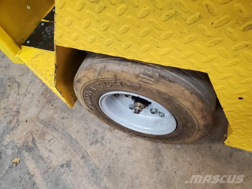 Taylor-Dunn SC090 搬运车