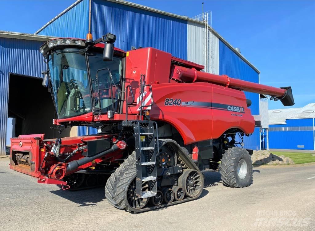 Case IH 8240 联合收割机
