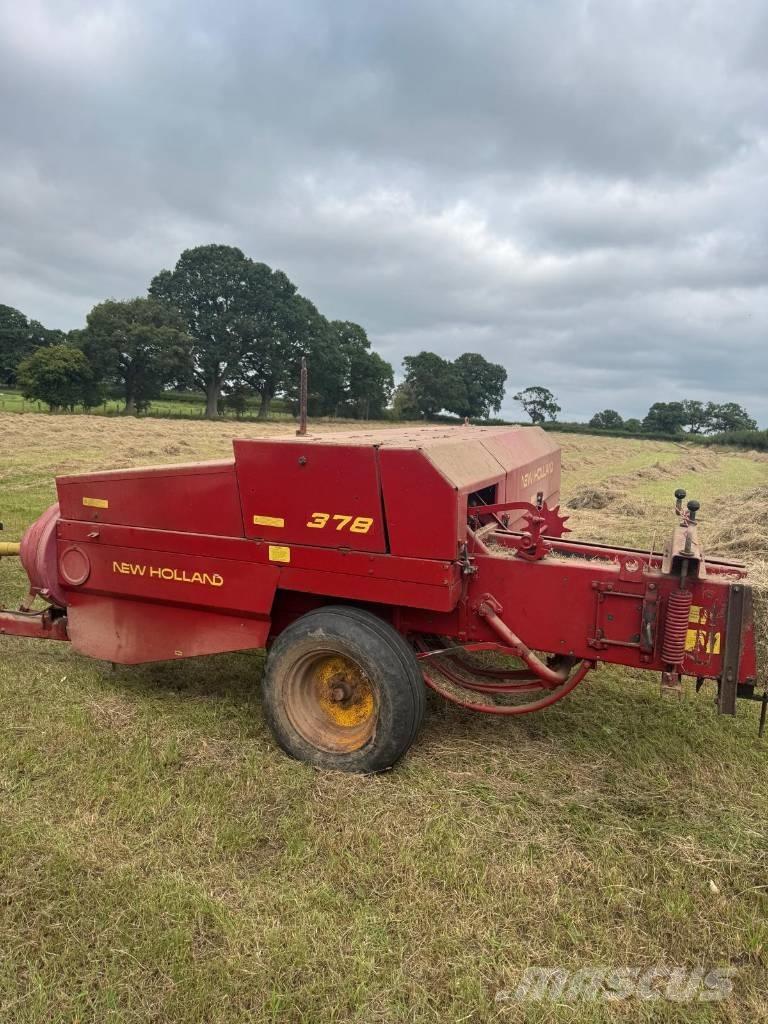 New Holland 378 方捆打捆机