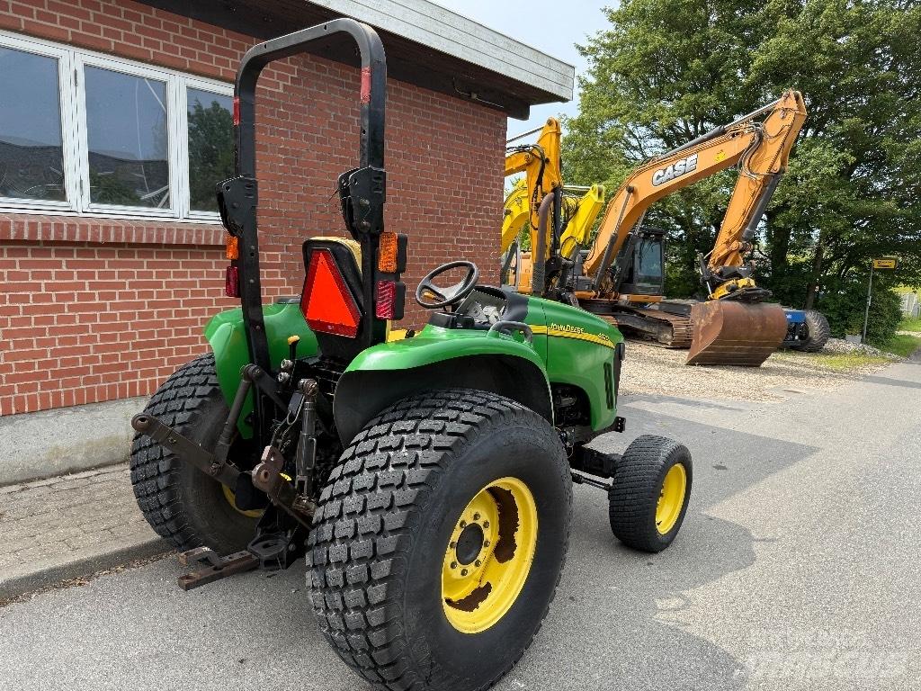 John Deere 4520 小型拖拉机