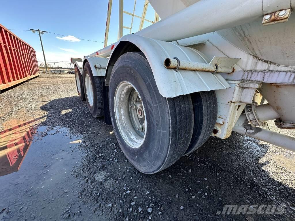 Fruehauf TR-90 罐式拖车