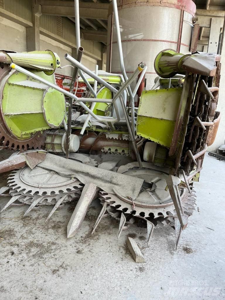 CLAAS RU 600 自走式青贮饲料收割机