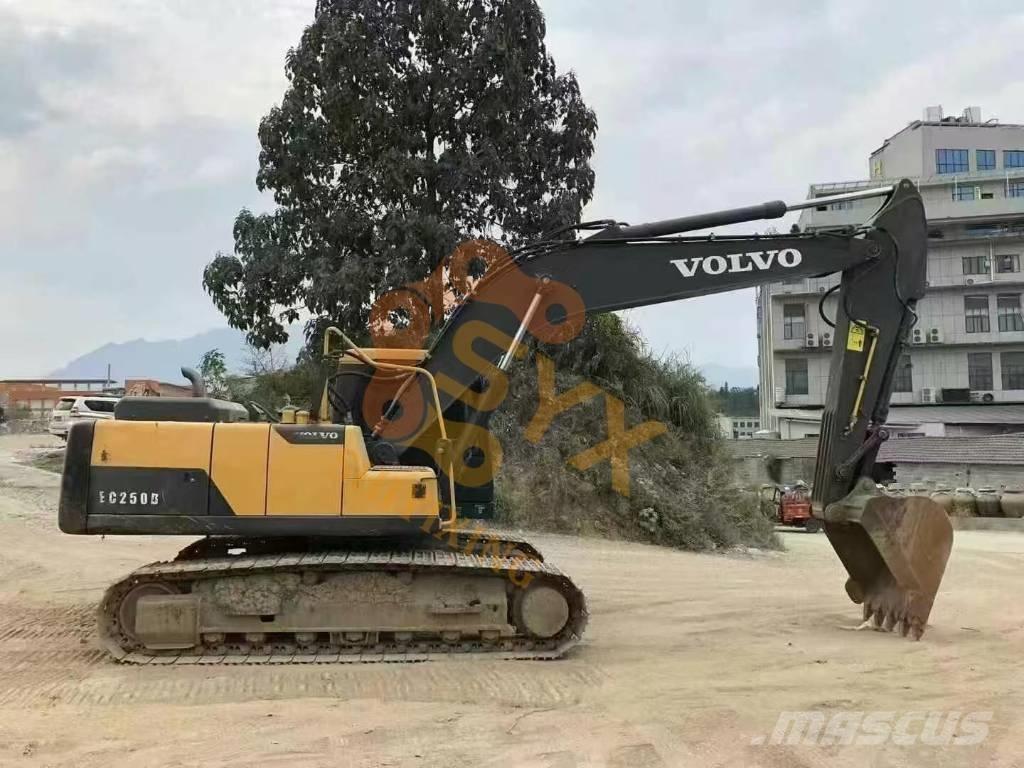 Volvo EC 210 B LC 履带挖掘机