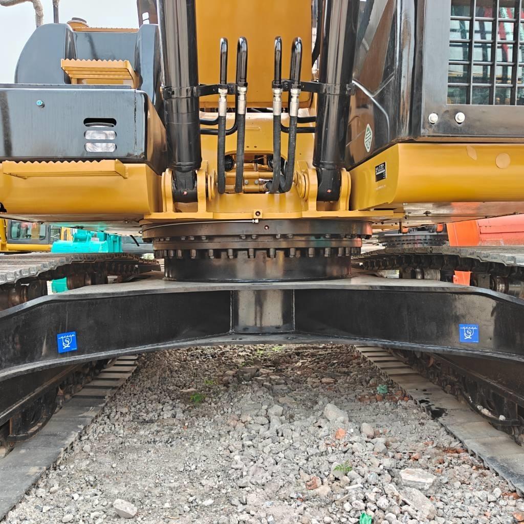 CAT 323D 履带挖掘机