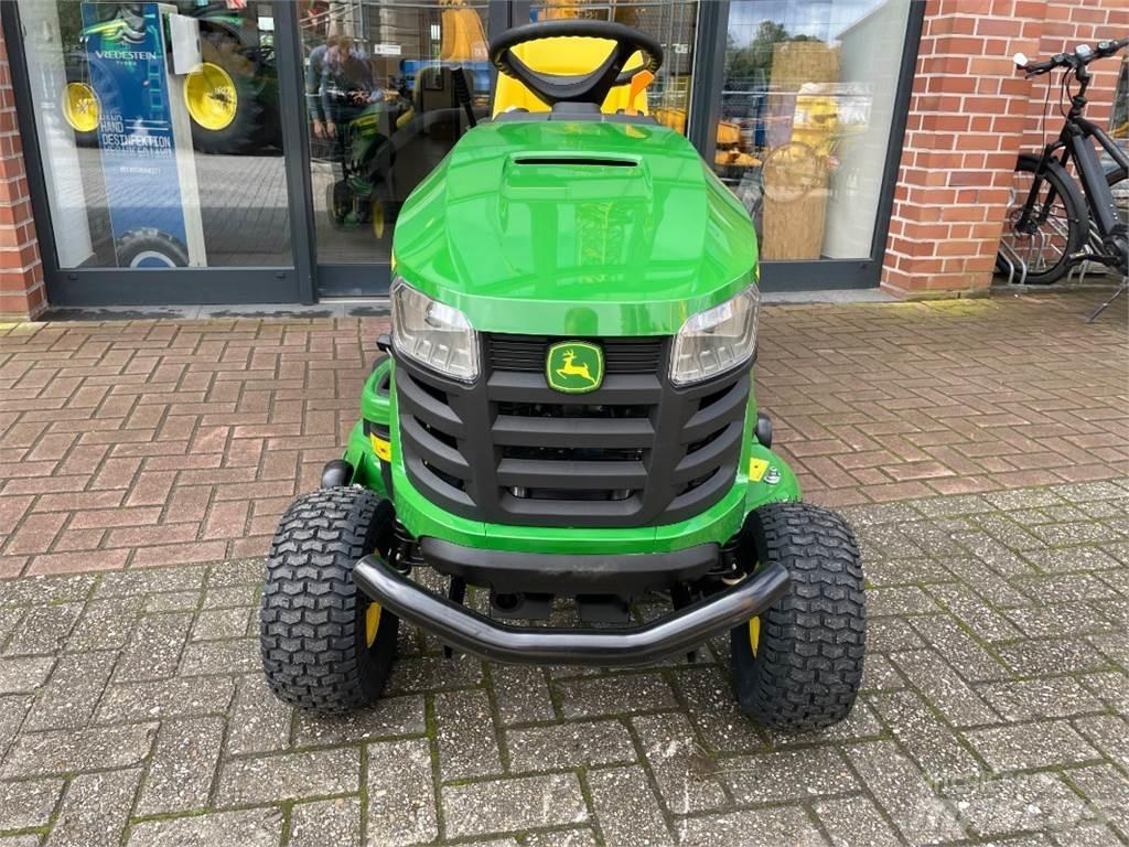 John Deere X167R 割草机