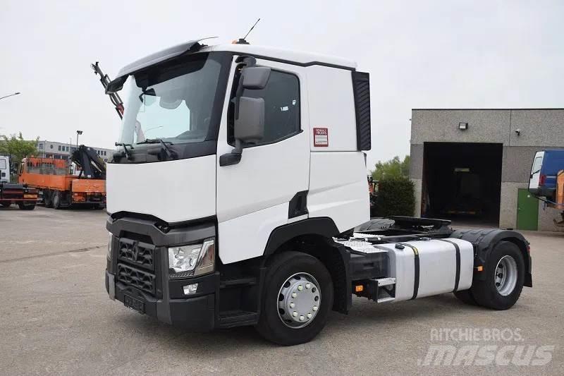 Renault T460 牵引车