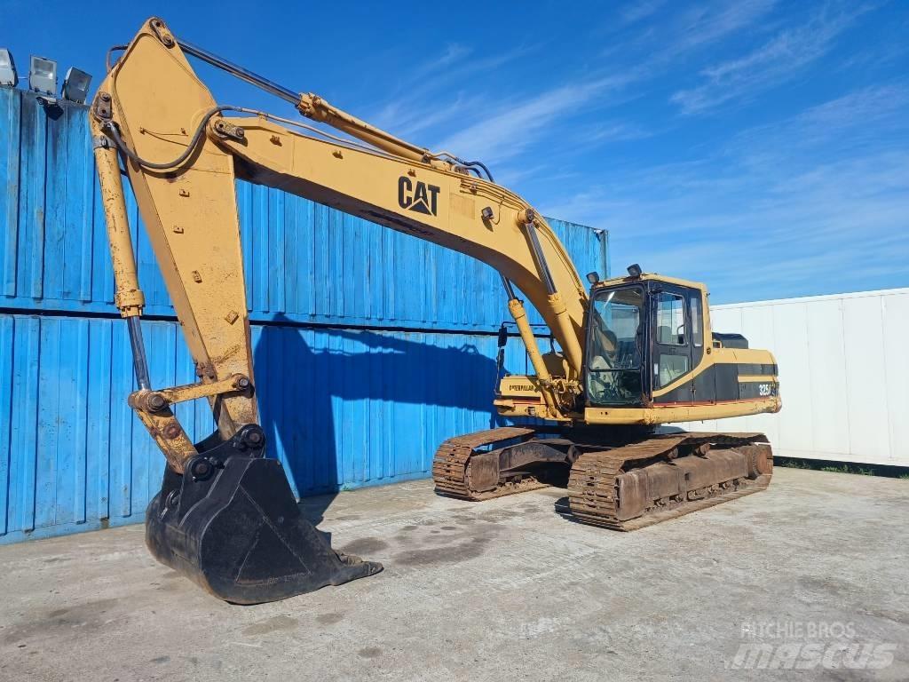 CAT 325 履带挖掘机