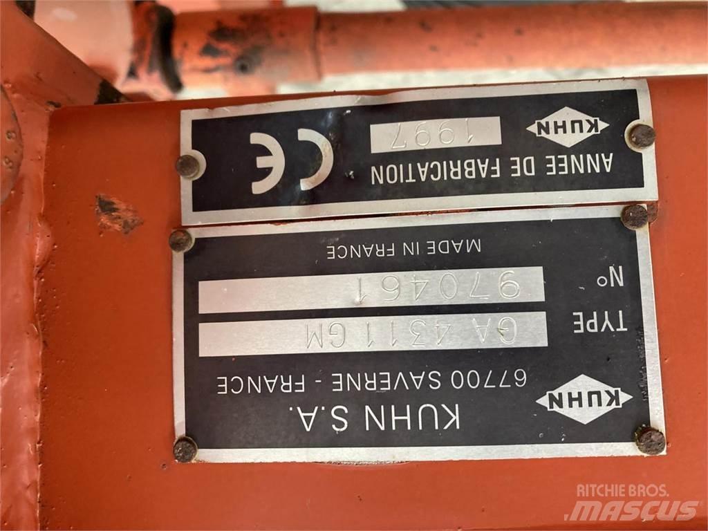 Kuhn GA 4311 GM 料堆整形机