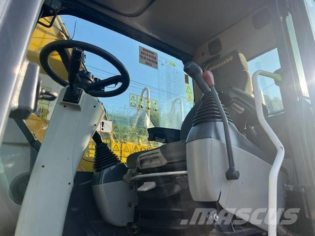 Komatsu PW 148 轮式挖掘机