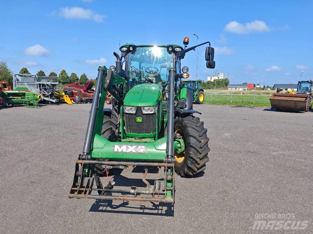John Deere 5115 R 拖拉机/农用车