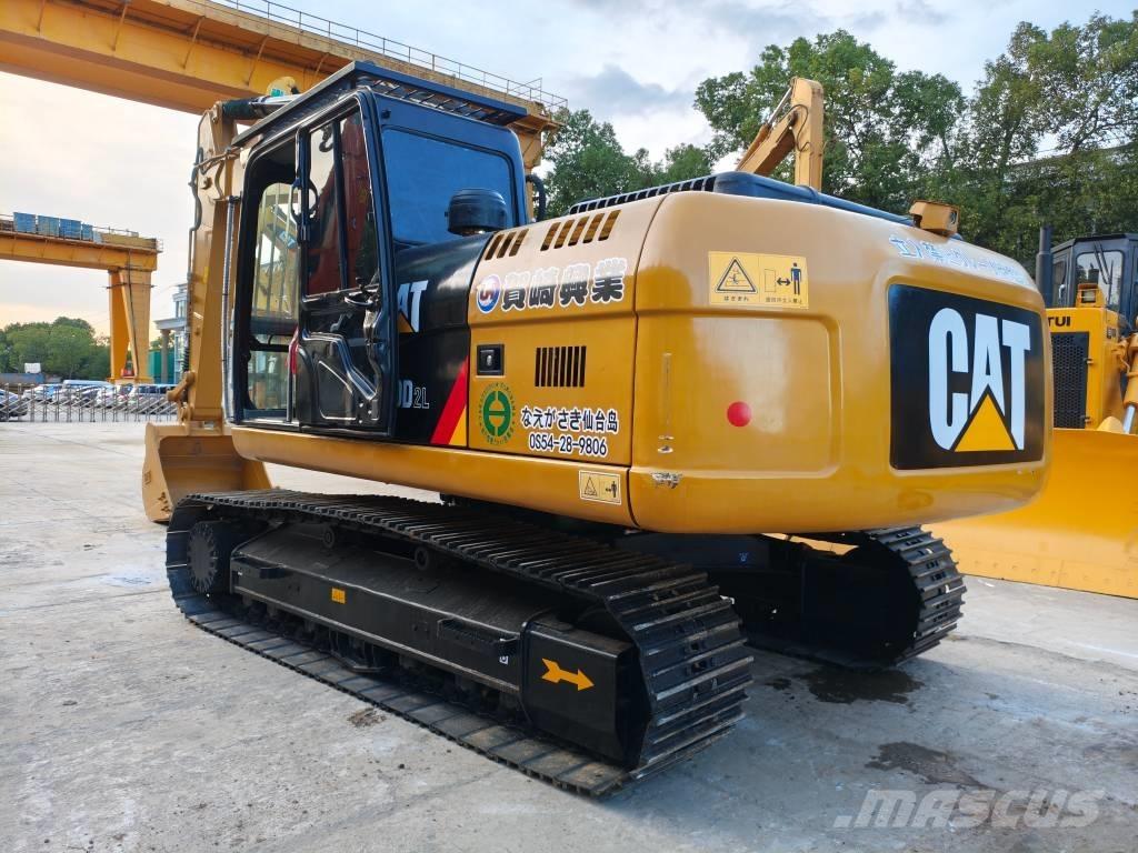CAT 320D2 中型挖掘机