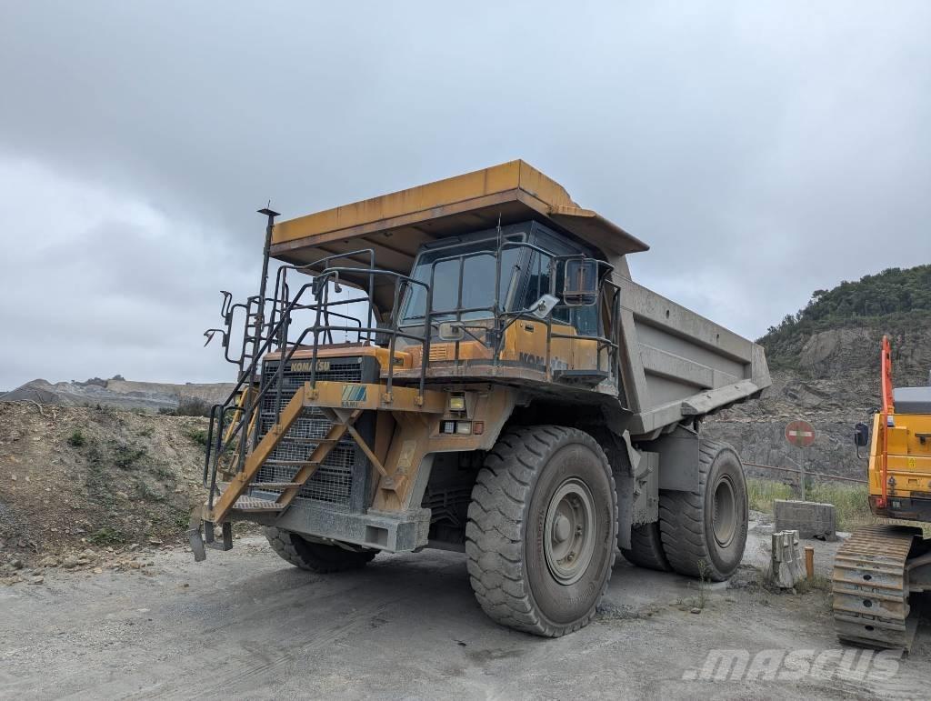 Komatsu HD 605-7 刚性自卸车