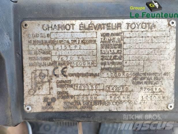 Toyota 02-7 FG A 50 天然气叉车