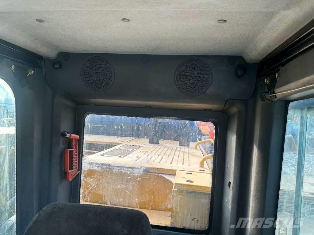 Sany 750 履带挖掘机