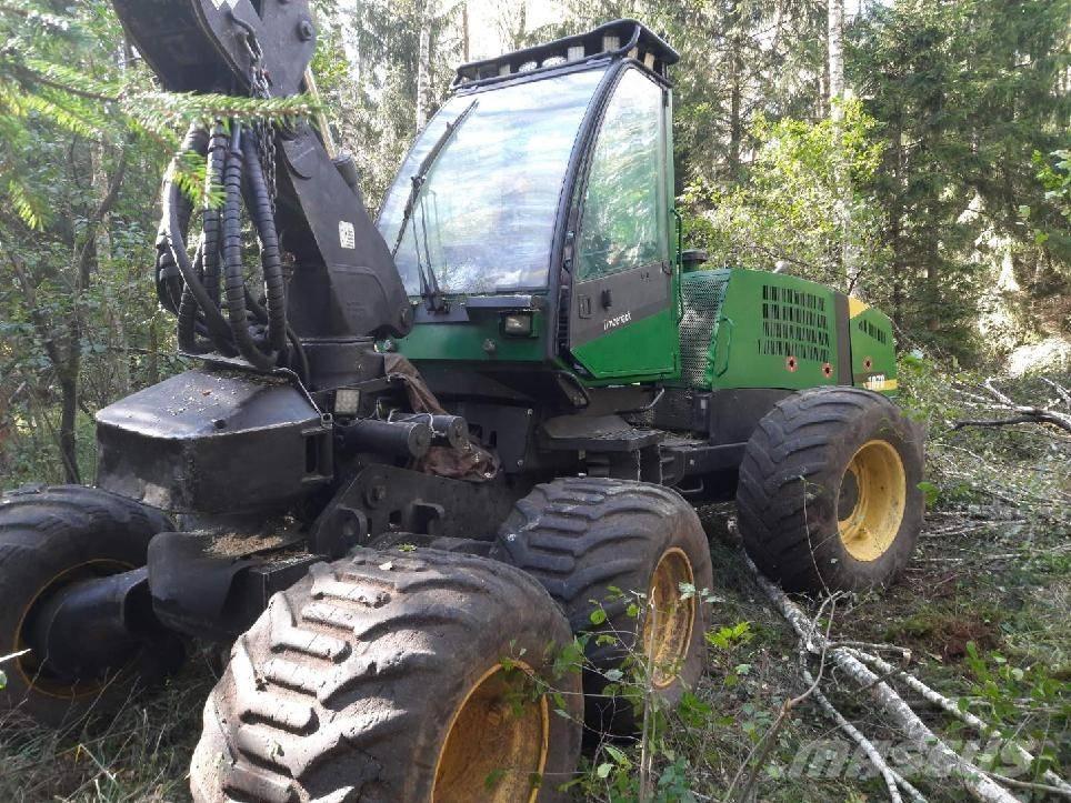 Timberjack 1070 收割机