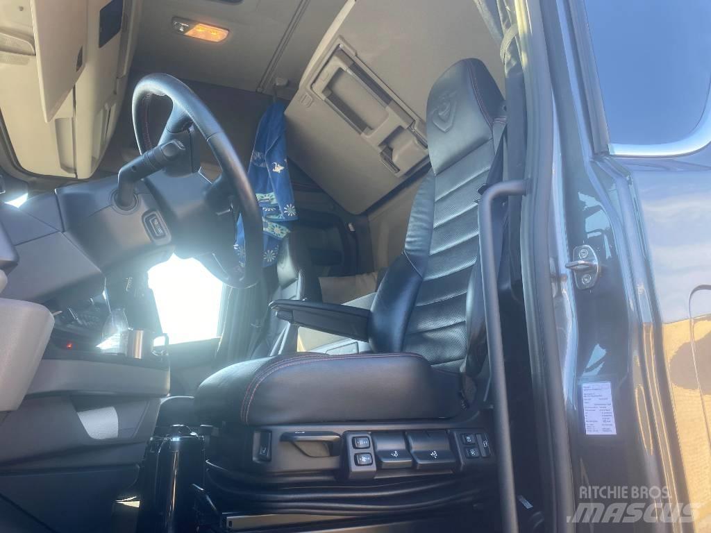 Scania S 520 厢式货车