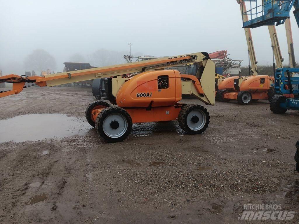 JLG 600AJ 曲臂高空工作平台