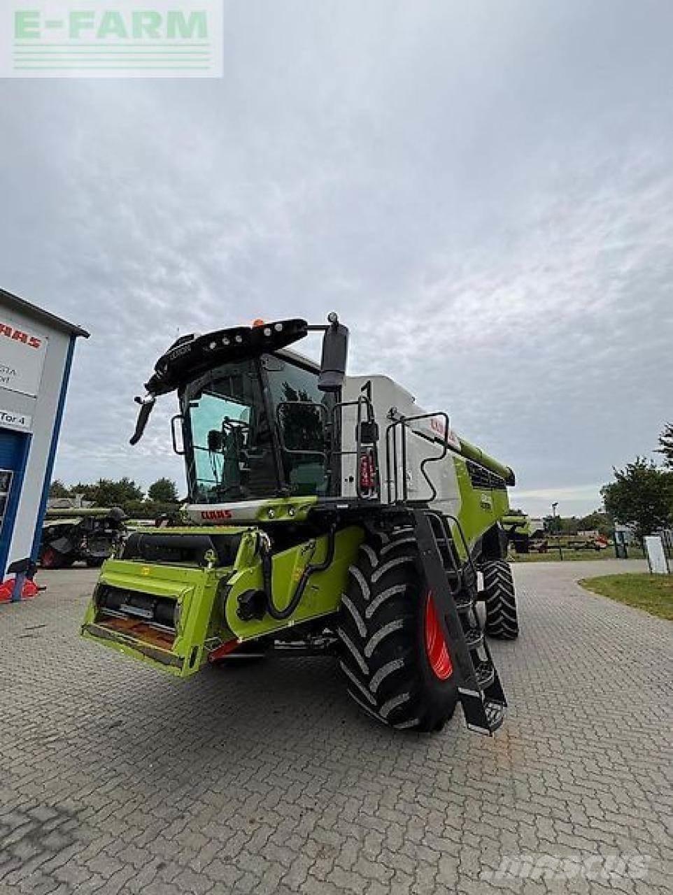 CLAAS lexion 6800 联合收割机