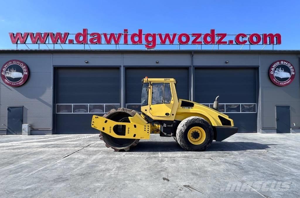 Bomag BW 213 D-4 单轮压路机