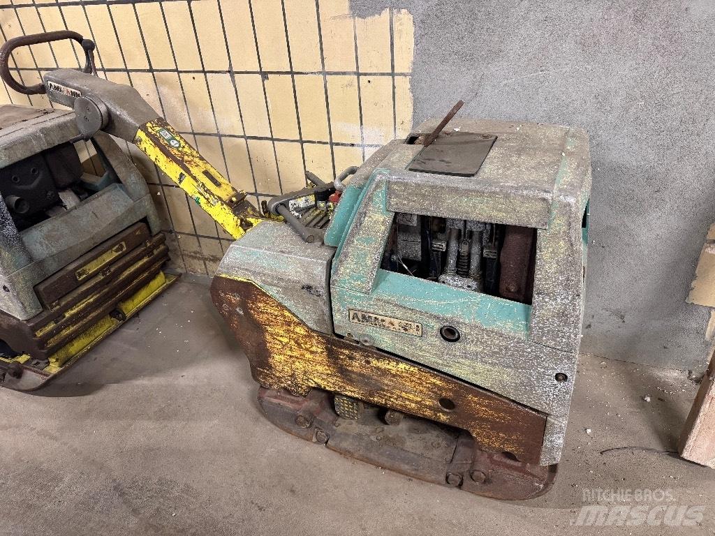 Ammann AVH 6030 平板夯