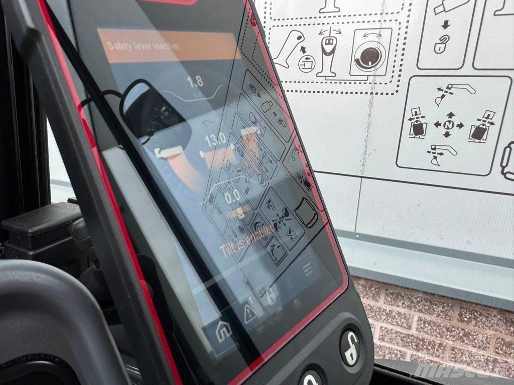 Yanmar SV26 小型挖掘机