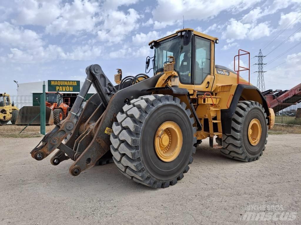 Volvo L 220 H 轮式装载机